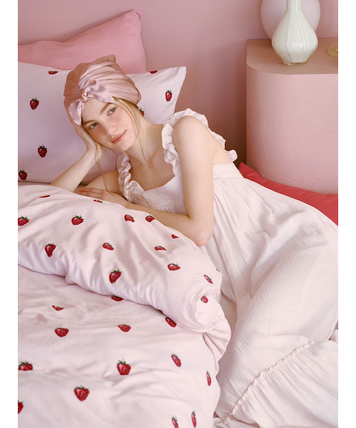 みちぃ【新品未使用ジェラピケ】ストロベリー柄ダブル寝具2点セット Sleep】ストロベリー柄BOXシーツ（セミダブル）(ボックスシーツ