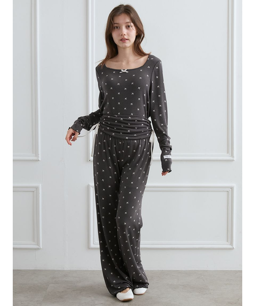 ジェラートピケ❤︎リボン柄ロングパンツ新品タグ付き ジェラートピケ gelato pique リボン柄ロングパンツ （OWHT