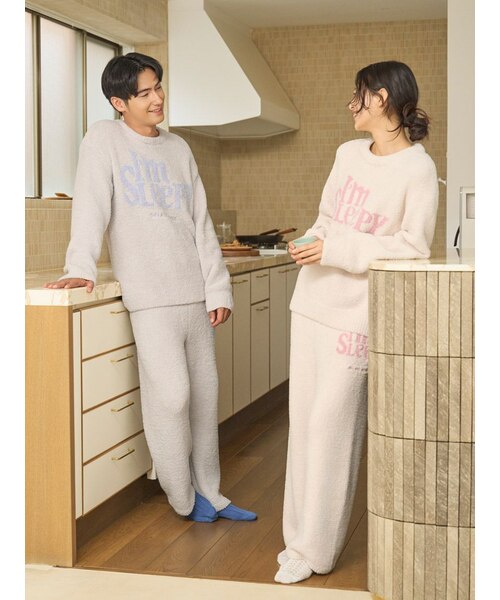 パウダースリーピーロゴジャガードプルオーバー＆ロングパンツセット