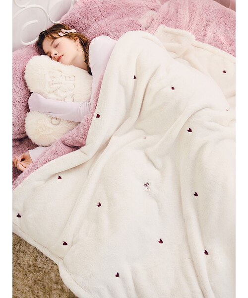 新品未使用　ジェラートピケ【Sleep】ハートロゴちび刺繍 毛布　オフホワイト Sleep】ハートモノグラム柄刺繍毛布｜ジェラートピケの通販｜&mall