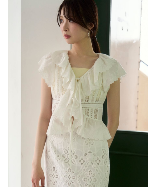 コットンエンブロイダリーフリルブラウス｜フレイアイディーの通販