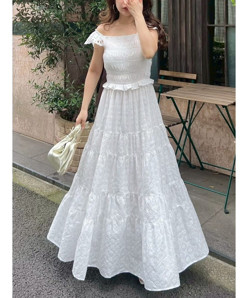 エムズグレイシー　エンブロイダリーワンピース　アイボリー　美品 エムズグレイシー エンブロイダリーワンピース アイボリー 美品