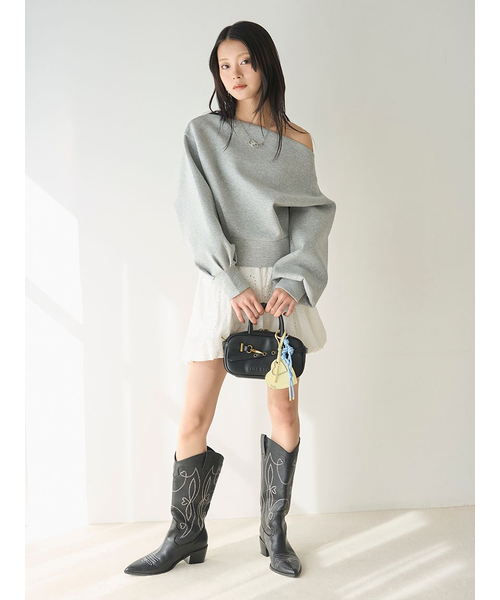 ボンディングオフショルスウェット｜リリーブラウンの通販｜&mall