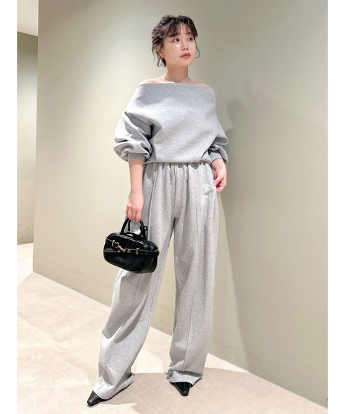 ボンディングオフショルスウェット｜リリーブラウンの通販｜&mall