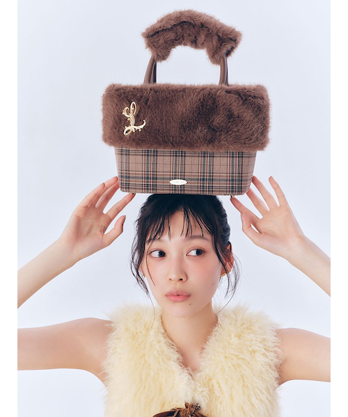 ベロアリボンファーベスト｜リリーブラウンの通販｜&mall（アンド