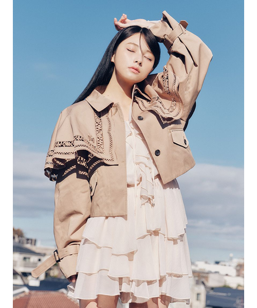 2wayエンブロイダリーケープコート｜リリーブラウンの通販｜&mall