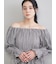 ペプラムシルエットオフショルブラウス