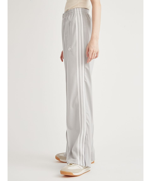 adidas Originals for emmi】FIREBIRD LOOSE TRACK PANTS｜エミの通販