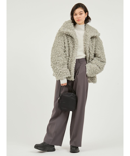 ボリュームボアコート｜エミの通販｜&mall（アンドモール）三井