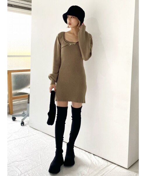 ローヒールフィットロングブーツ｜エモダの通販｜&mall（アンドモール