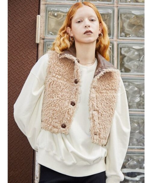 emoda SHORT FAKE MOUTON VEST