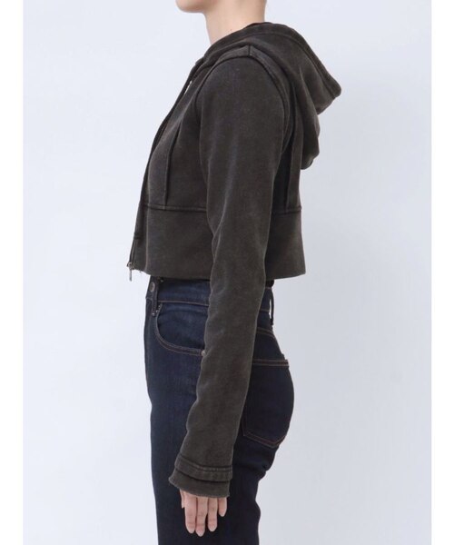 ショートレイヤードフーディー｜エモダの通販｜&mall（アンドモール