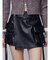 カーゴラップフェイクレザーショートパンツ