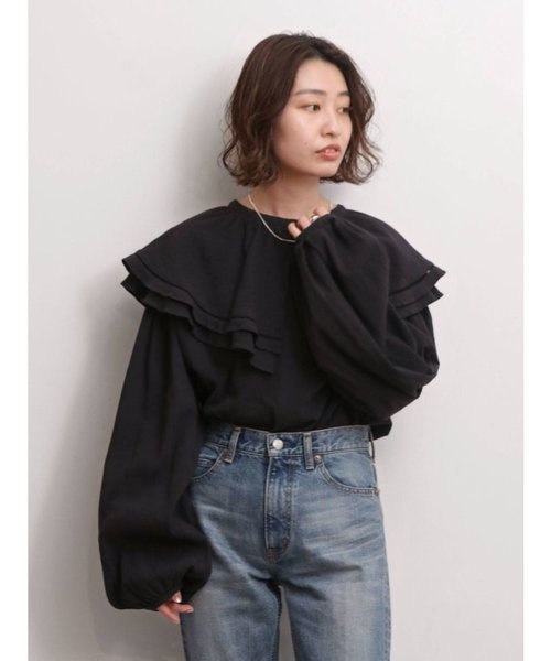 新品◆旬”シルビアンヘッチらしい可愛いフリルPOINT！白コットンブラウス！38 新品◇旬”シルビアンヘッチらしい可愛いフリルPOINT！白コットン