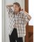 カットオフデザインチェックルーズシャツ