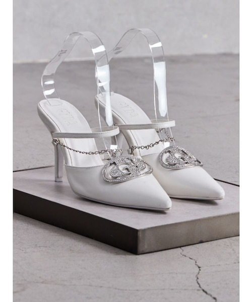 GYDA ホワイト ミュール チェーン付き ラインストーンサンダル[品番：MKSW0063485]｜GYDA（ジェイダ