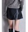 ハイウエストフェイクレザースカートライクショートパンツ