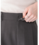 illi　ワンタックセンタープレスパンツ
