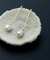 SMELLY so’　baroque pearl bar pierce