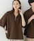 『ユニセックス』ダンボールポンチハーフジップショートスリーブTシャツ