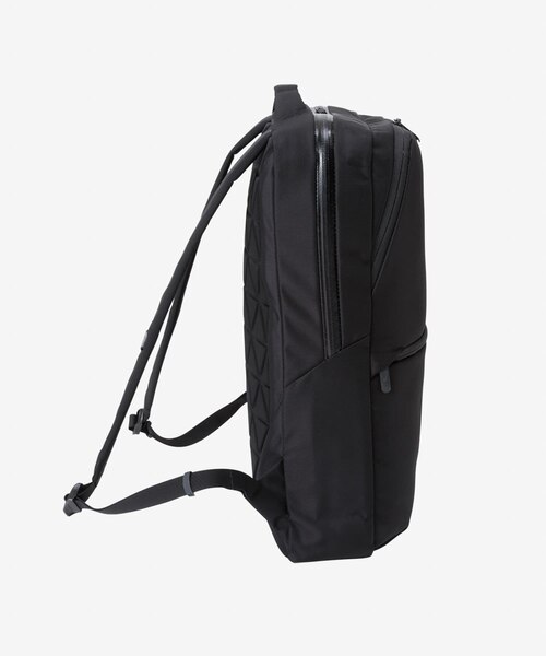 ハ*ー様 THE NORTH FACE Shuttle slim リュック THE NORTH FACE Shuttle Daypack Slim｜アーバンリサーチの通販｜&mall