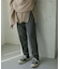 illi　ワンタックスリムテーパードパンツ