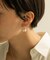 SMELLY so’　curve earring