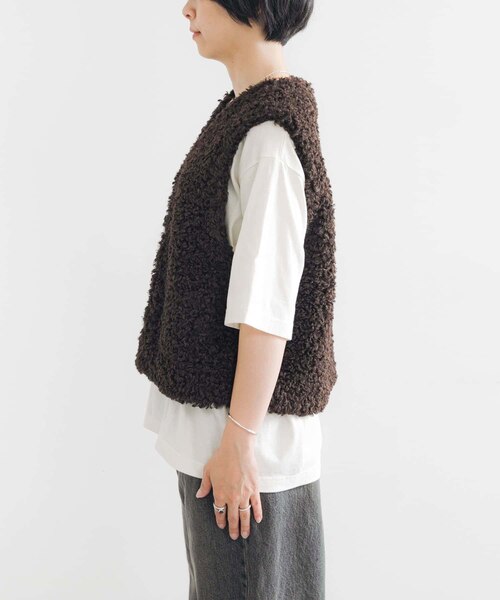 ECOPELカーリーファーベスト｜アーバンリサーチの通販｜&mall