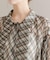 チェックボウタイボリュームブラウス