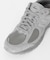 NEW BALANCE　2002R