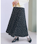サテンフレアスカート