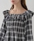 チェックシャーリングブラウス