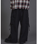 A.パラシュートパンツ