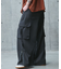 A.パラシュートパンツ