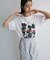 レトロフラワーロゴ入りプリントTシャツ