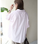 サラックールバックタックシャツ