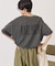 バックロゴルーズTシャツ