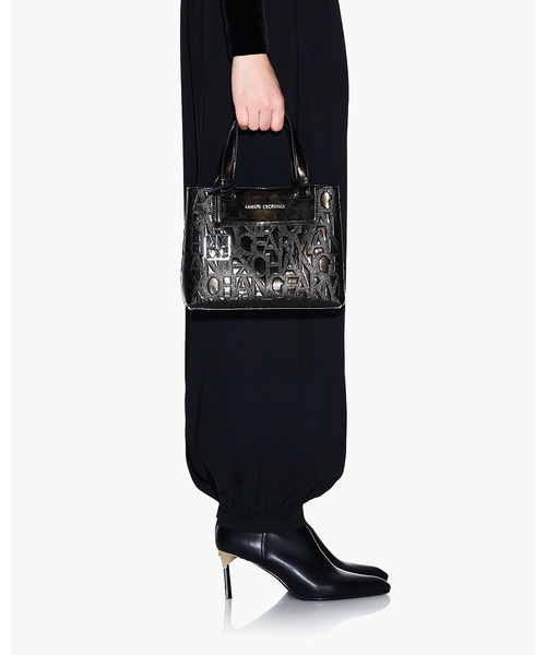 A|X アルマーニ エクスチェンジ】オールオーバーエンボスロゴ ミニ