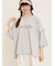 [接触冷感]袖フリルロゴ刺繍Tシャツ
