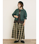 ランダム刺繍入りブラウス