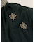 ランダム刺繍入りブラウス