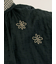 ランダム刺繍入りブラウス