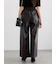 フェイクレザーセミワイドパンツ《2025Autumn catalog item》