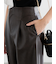 フェイクレザーセミワイドパンツ《2025Autumn catalog item》
