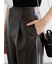 フェイクレザーセミワイドパンツ《2025Autumn catalog item》