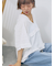 Vネックフリルブラウス