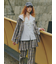 ラッフル襟ブラウス