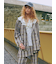 ラッフル襟ブラウス