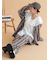 ラッフル襟ブラウス