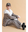 ラッフル襟ブラウス